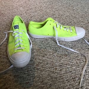 low rise men’s converse